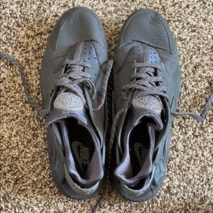 Men’s Nike Air Huarache
